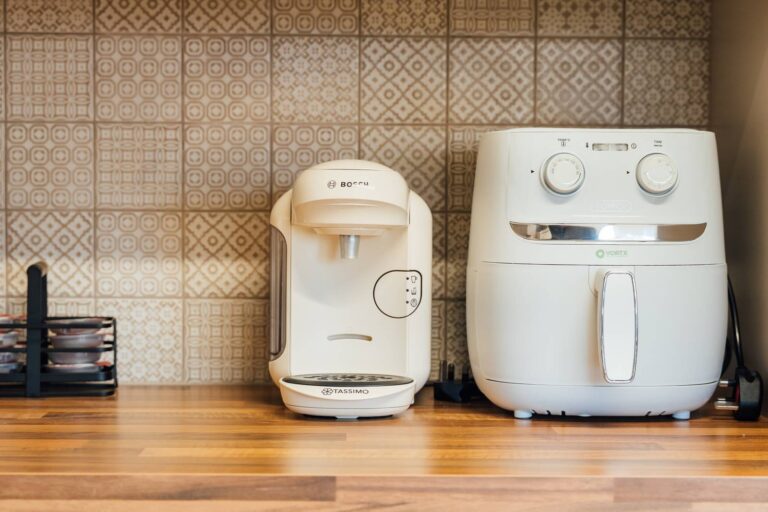 Kitchen / Diner of No 70 Chapel Street, Cookstown - 2 Bedroom Rental Property in County Tyrone, Mid Ulster, Northern Ireland