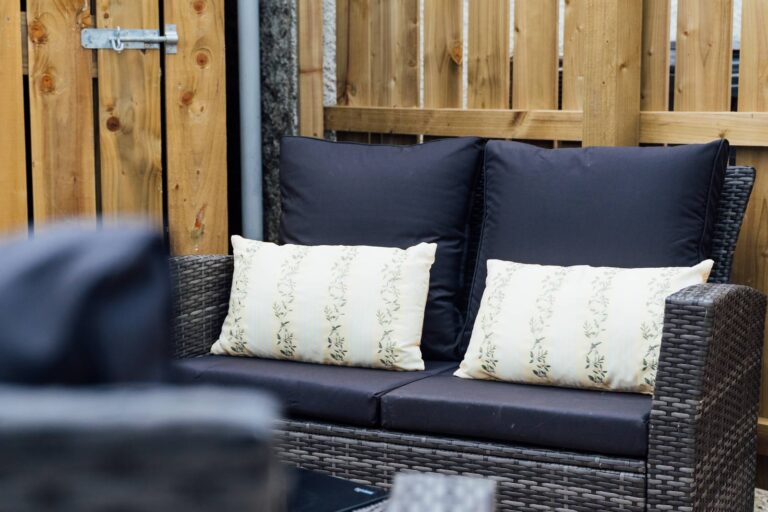 Courtyard of No 70 Chapel Street, Cookstown - 2 Bedroom Rental Property in County Tyrone, Mid Ulster, Northern Ireland