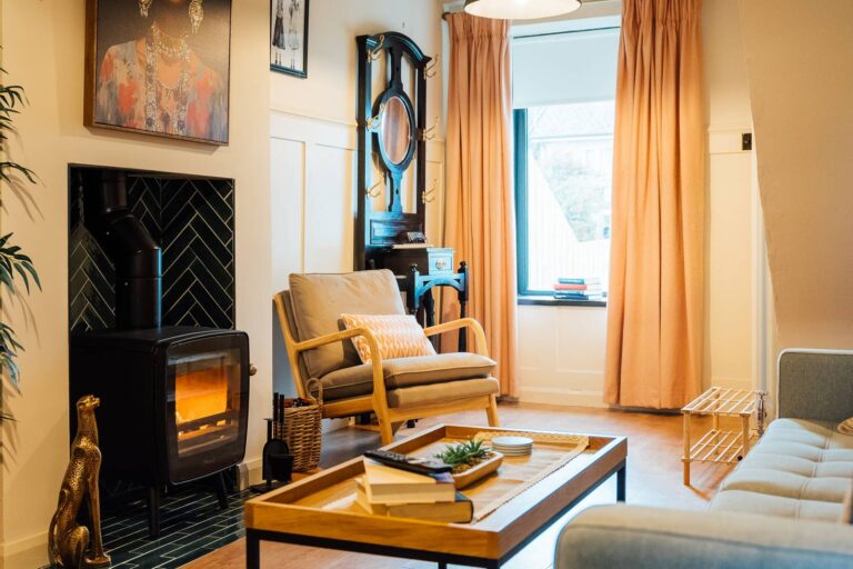 Living Room of No 70 Chapel Street, Cookstown - 2 Bedroom Rental Property in County Tyrone, Mid Ulster, Northern Ireland